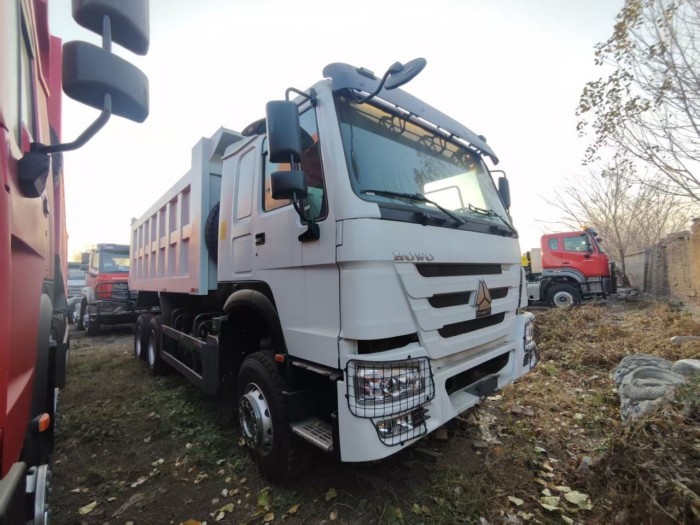 camion-benne howo