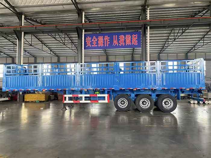 2044-202502201559087021 fence semi trailer