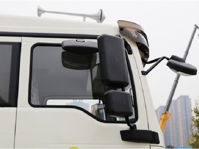 camion malaxeur à béton