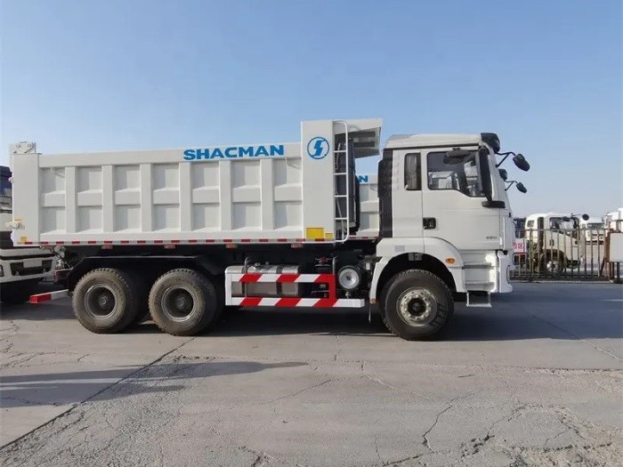 1788229135953235843476078592.jpg camion-benne