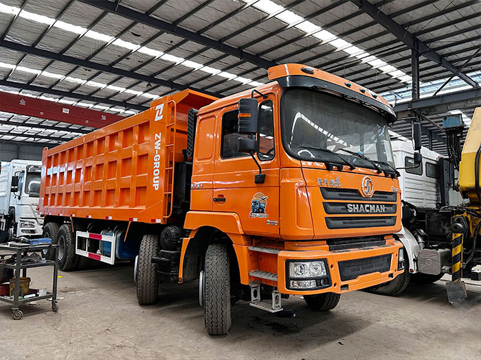 1788229169953235988464820224.jpg camion-benne Shacman