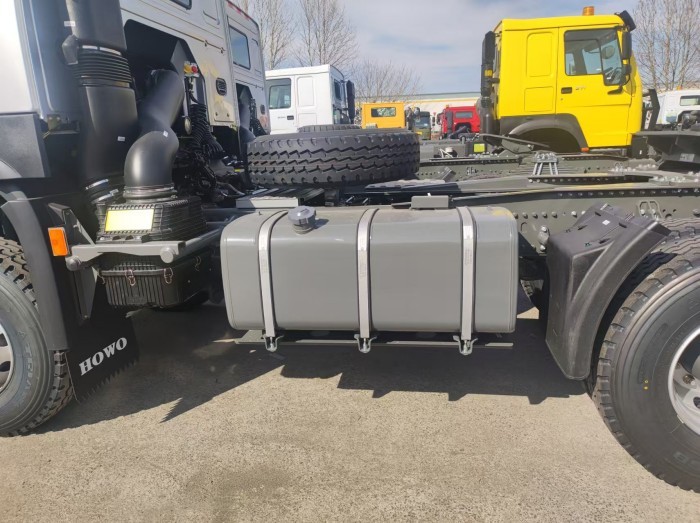 1788230246953240502446047232.jpg tractocamión SINOTRUK