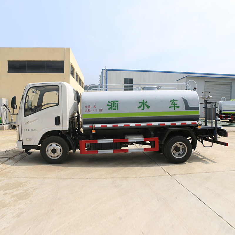 FAW Jiefang 130HP 4x2 Drive Water Sprinkler Truck