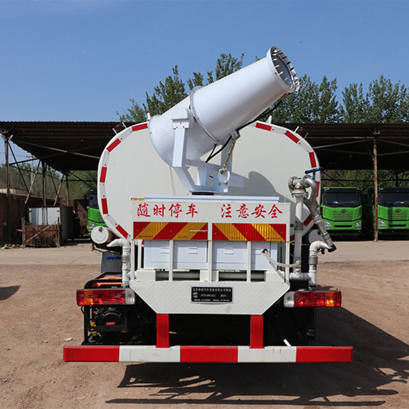 FAW Jiefang J6L 220HP 4X2 Drive Water Sprinkler Truck