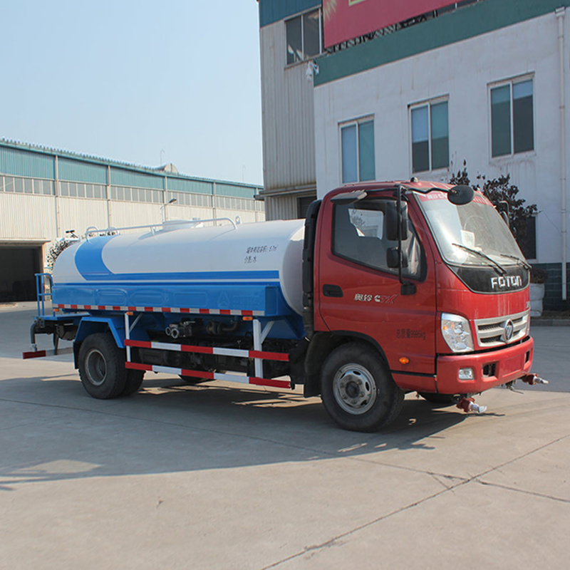 Foton Aoling CTX 156 Horsepower 4x2 Drive Water Sprinkler Truck