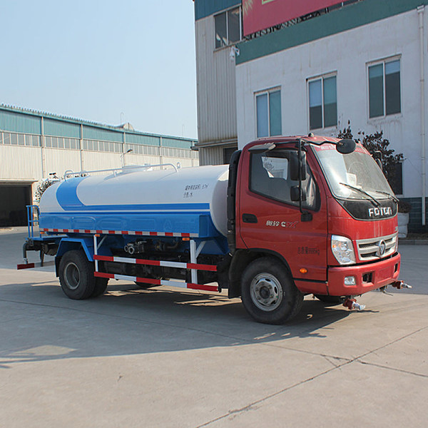 Foton Aoling CTX 156 Horsepower 4x2 Drive Water Sprinkler Truck