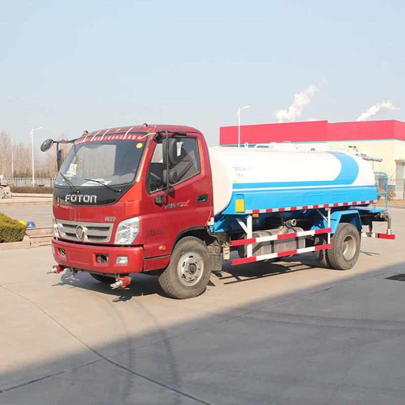 Foton Aoling CTX 156 Horsepower 4x2 Drive Water Sprinkler Truck