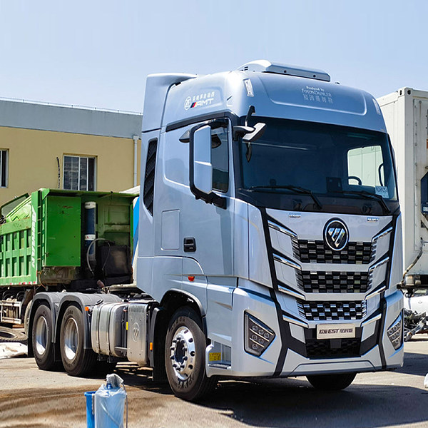 Foton Auman EST Xinghui Edition 580 Horsepower 6x4 Drive AMT Automatic Transmission Tractor Truck