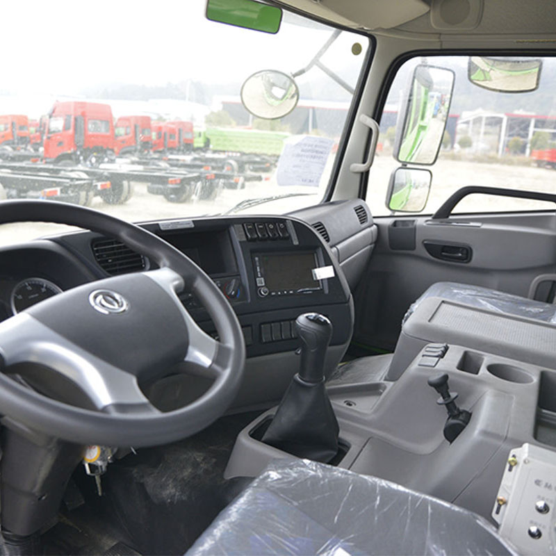 DONGFENG KC Heavy Truck 350 horsepower 8x4 drive 6m Tipper/Dump truck