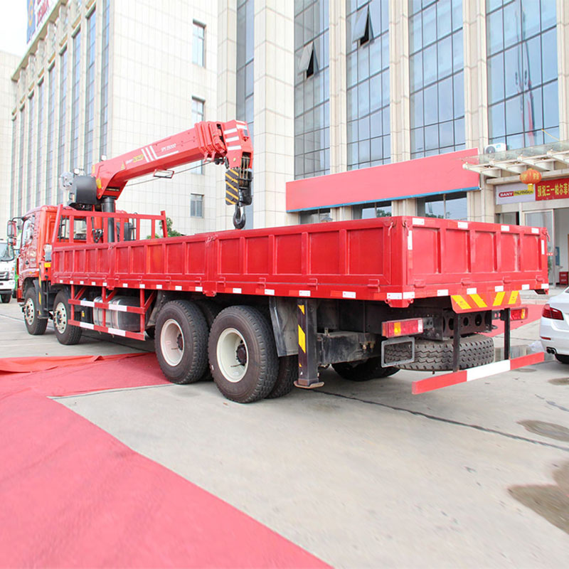 SINOTRUK HOMAN H5 310HP 8x4 Drive Crane Truck