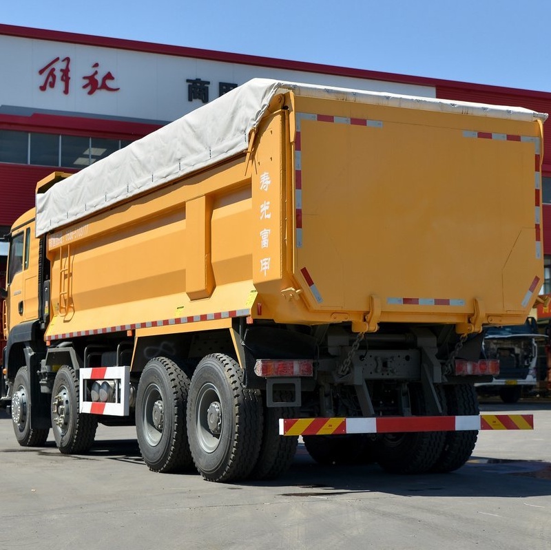 Camion-benne Sinotruk Sitrak G7W 400 ch 8x4 de 6,8 m