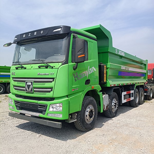 Camion-benne XCMG 430 ch 8x4
