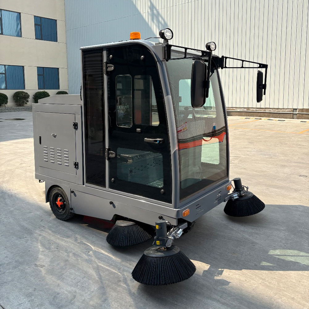 Balayeuse routière électrique autoportée neuve