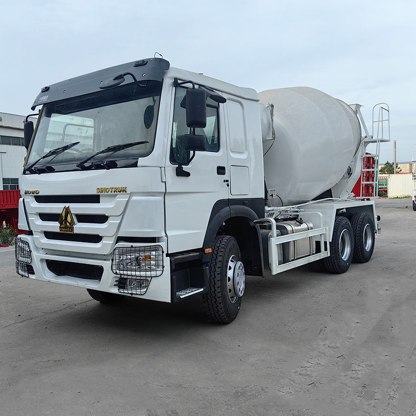 Camion malaxeur à béton Sinotruk Howo 6x4