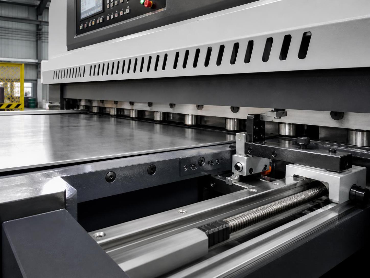 متى تتفوق مقصّة المقصلة ذات العارضة المتأرجحة الهيدروليكية CNC على معدات القص التقليدية؟ متى تتفوق مقصّة المقصلة ذات العارضة المتأرجحة الهيدروليكية CNC على معدات القص التقليدية؟