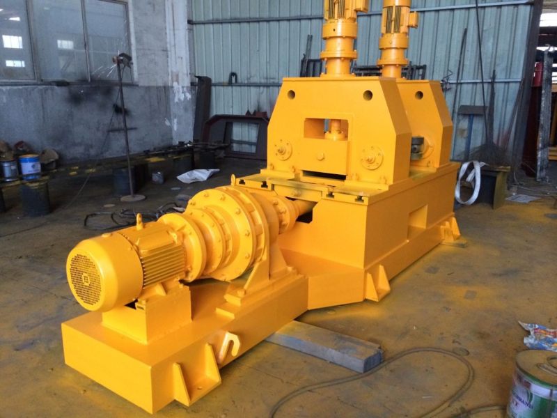 Pakistán - Máquina de enderezado de vigas en H