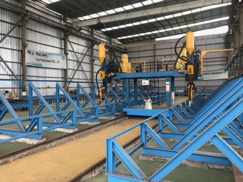 Indonesia - Máquina de soldadura de vigas H