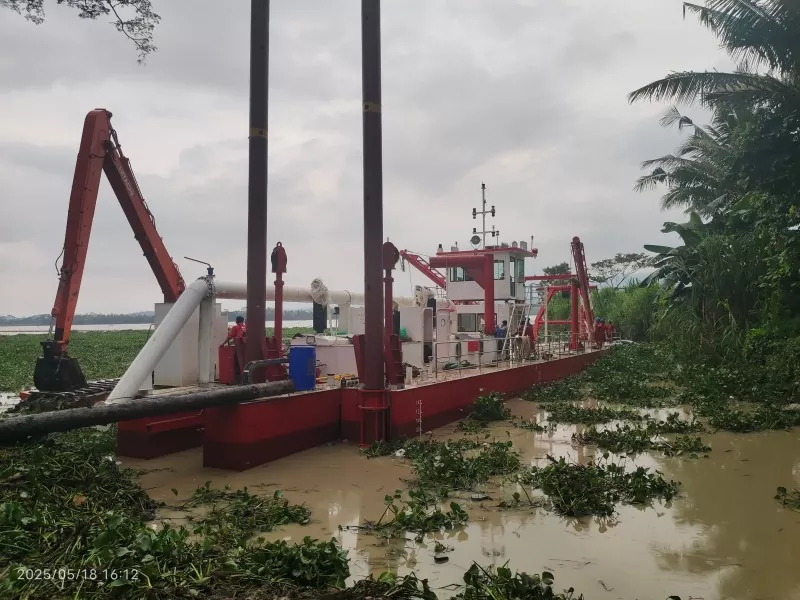 Dredging Machine