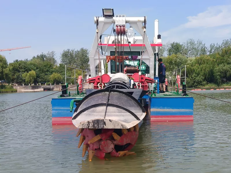 Suction Dredger Ship