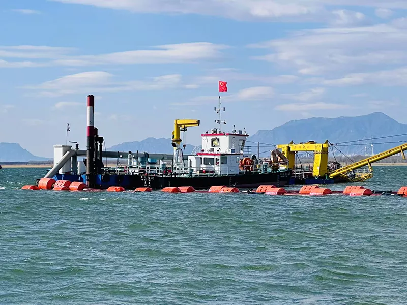 Tugboat For Dredger