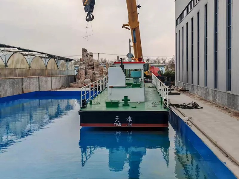 Harbor Tugboat for Dredging Support