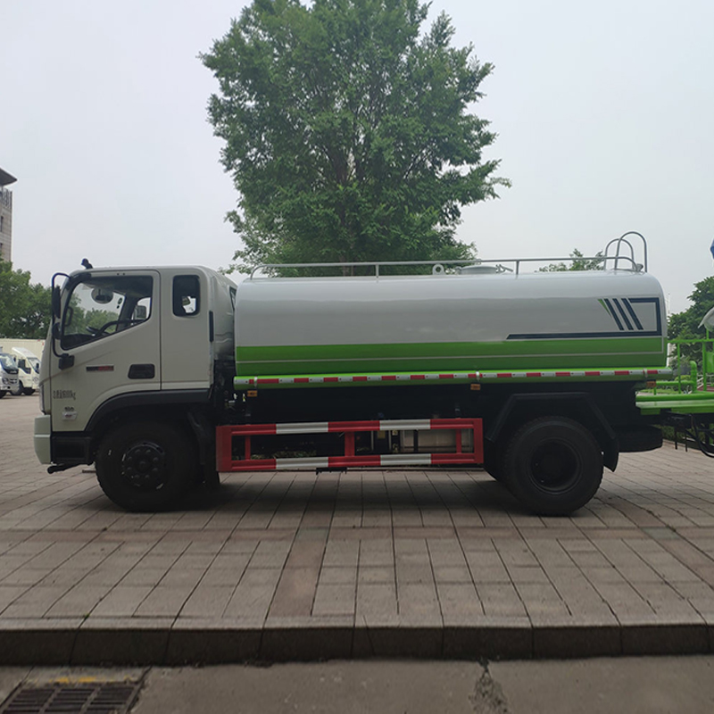 Поливомоечный автомобиль для озеленения Foton Ruiwo ES5, 160 лошадиных сил, привод 4×2