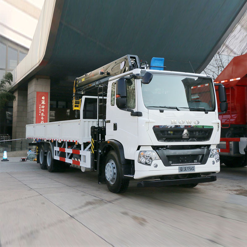 Кран-манипулятор Sinotruk HOWO T5G 280 л.с. с колесной формулой 6x4