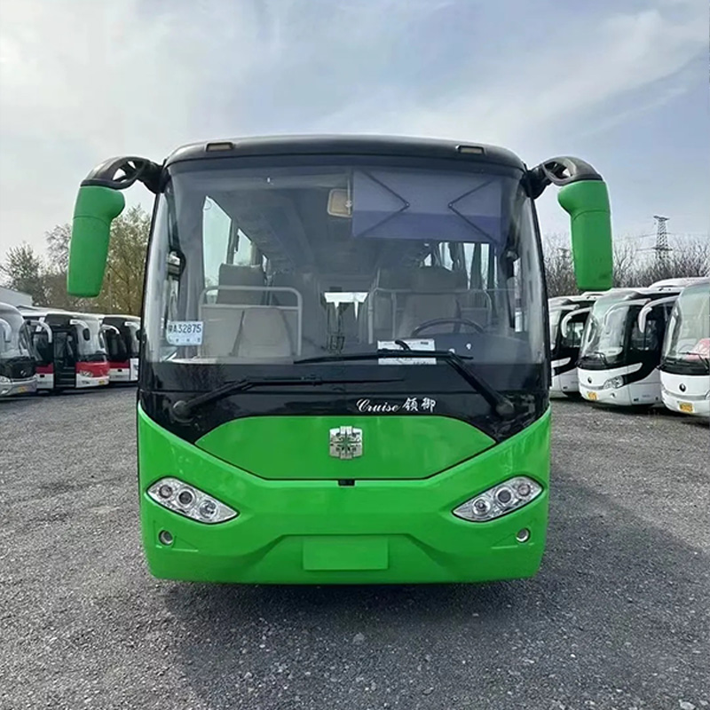 Дизельный автобус Zhongtong LCK6120 с механической коробкой передач, 50 мест
