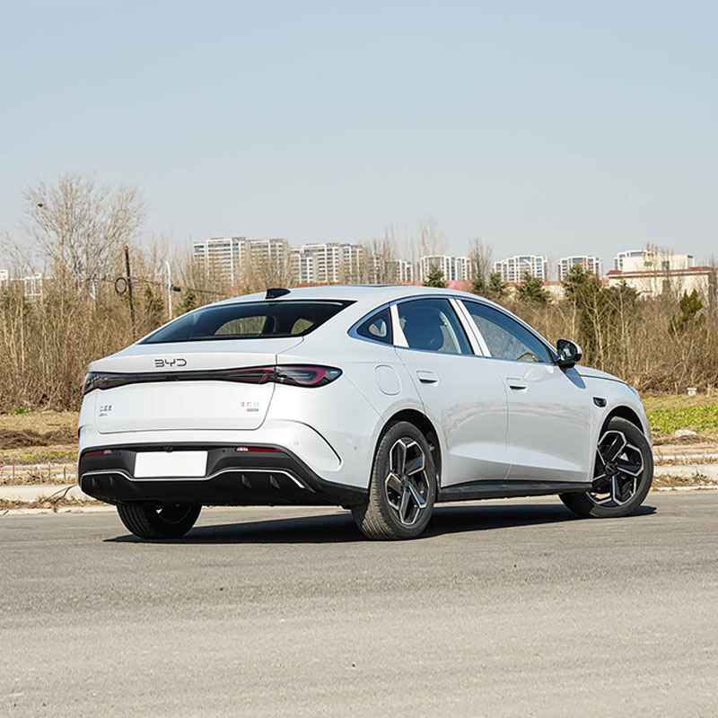 BYD Seal 6 DM-i 2026, 210 км