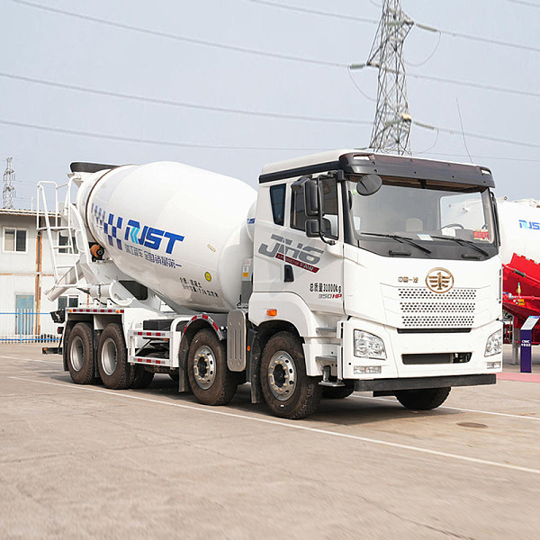شاحنة خلط الخرسانة Qingdao Jiefang JH6