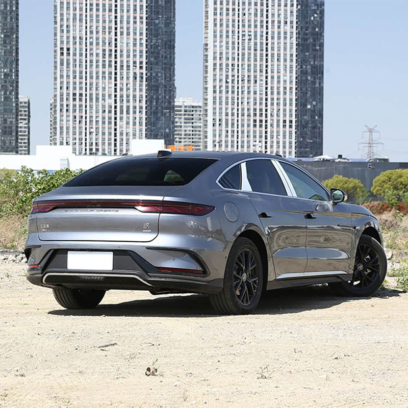 BYD Han مركبة كهربائية هجينة قابلة للشحن من الفئة المتوسطة إلى الكبيرة