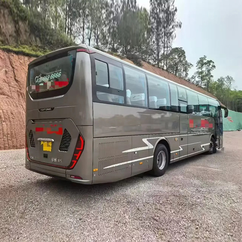 حافلة ديزل Yutong ZK6127 بمقود على اليسار