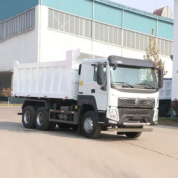 شاحنة قلابة Sinotruk HOWO بقوة 371 حصان ودفع 6×4