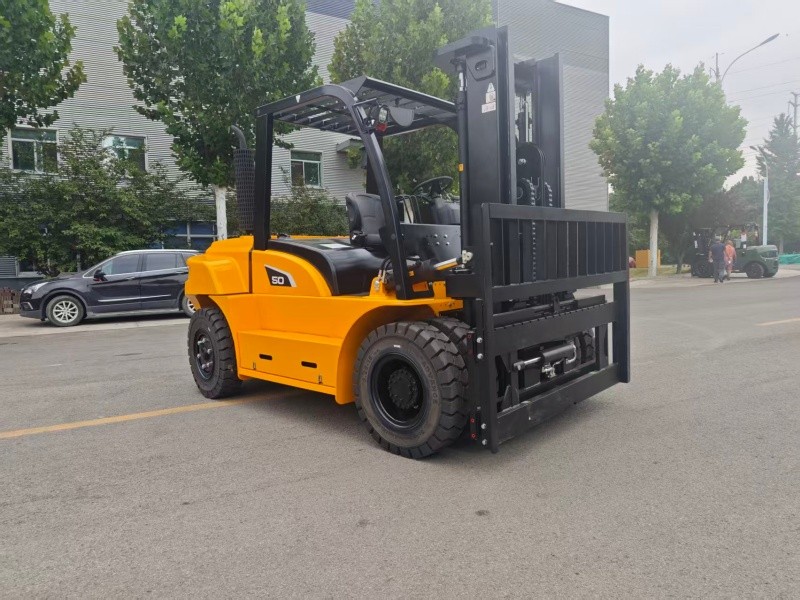 CPCD60 Forklift