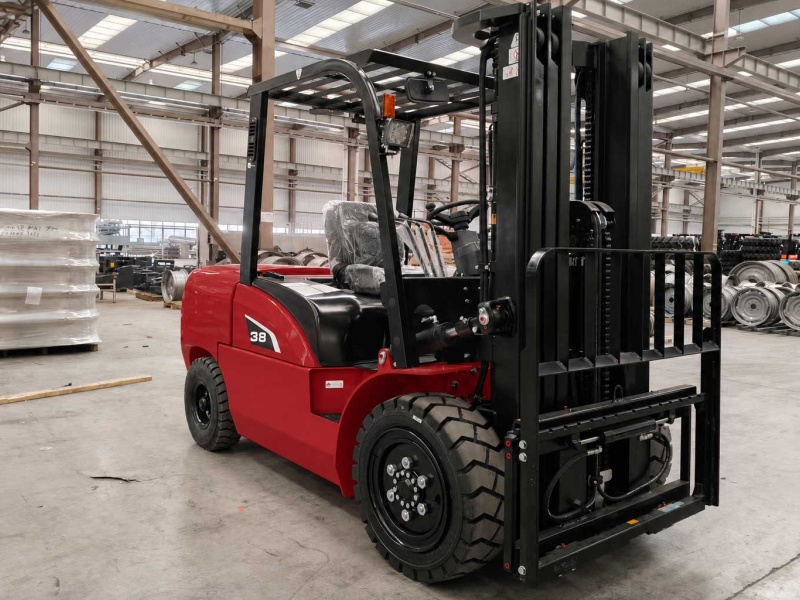 CPC(D)38 Forklift