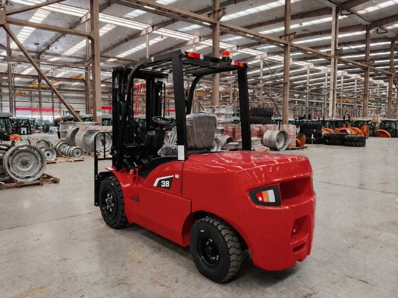 CPC(D)38 Forklift