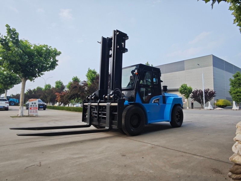 CPCD100 Forklift