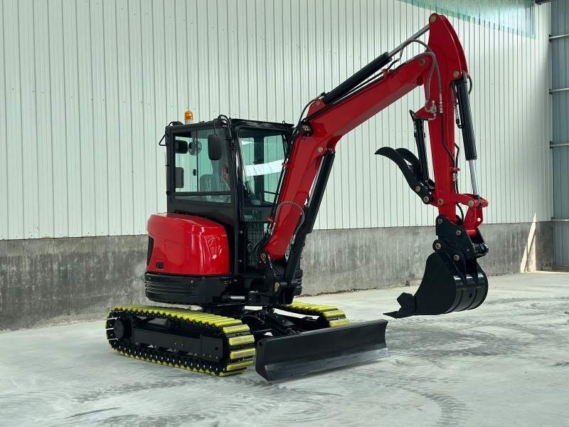 3.5-ton red mini excavator with cab (side view) SL35U Mini Excavator