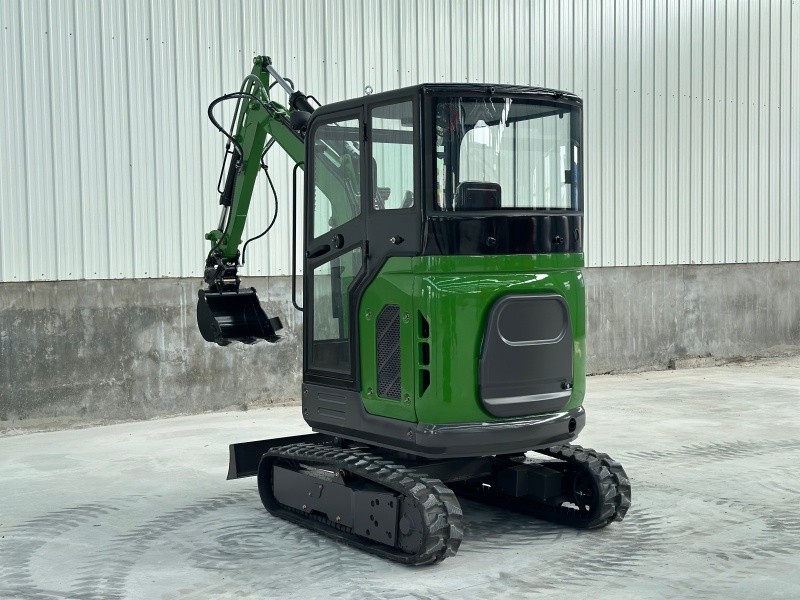 2.5-Ton Green Mini Excavator with Cab (Side View)-4 SL25N Mini Excavator