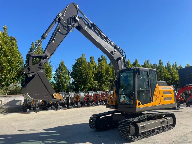 Side view of a 15-ton excavator-5 SL150 Excavator