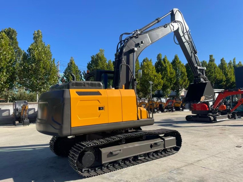 Side view of a 15-ton excavator-7 SL150 Excavator
