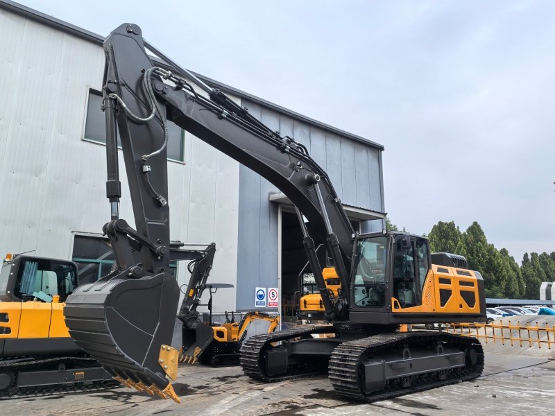SL380 Excavator