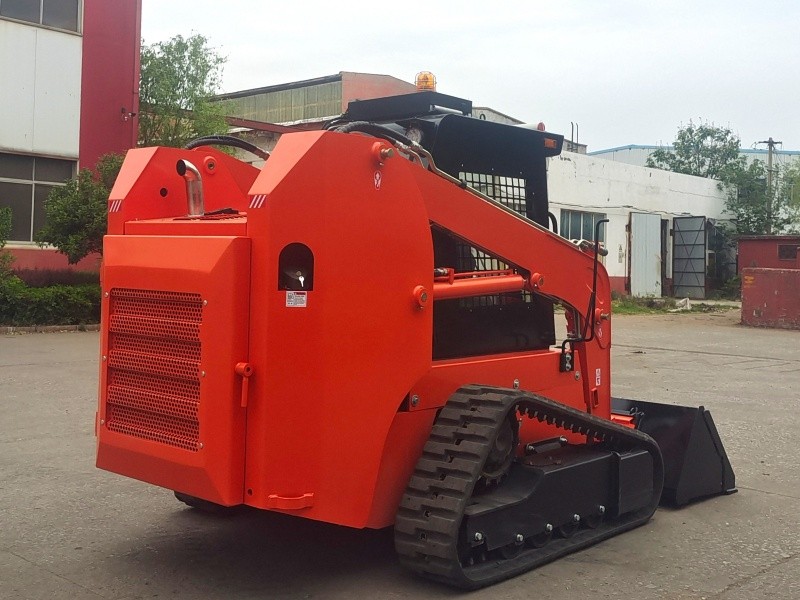 T100 skid steer loader-4 T100 Skid steer loaders