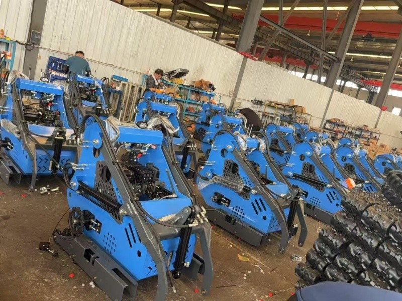 T360 skid steer loader-2 T360 Skid steer loaders