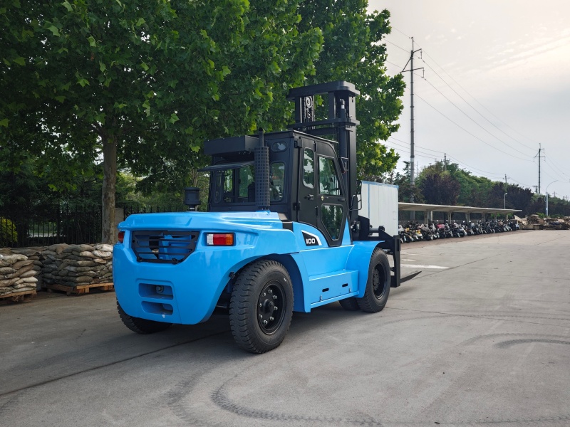 CPCD100 Forklift