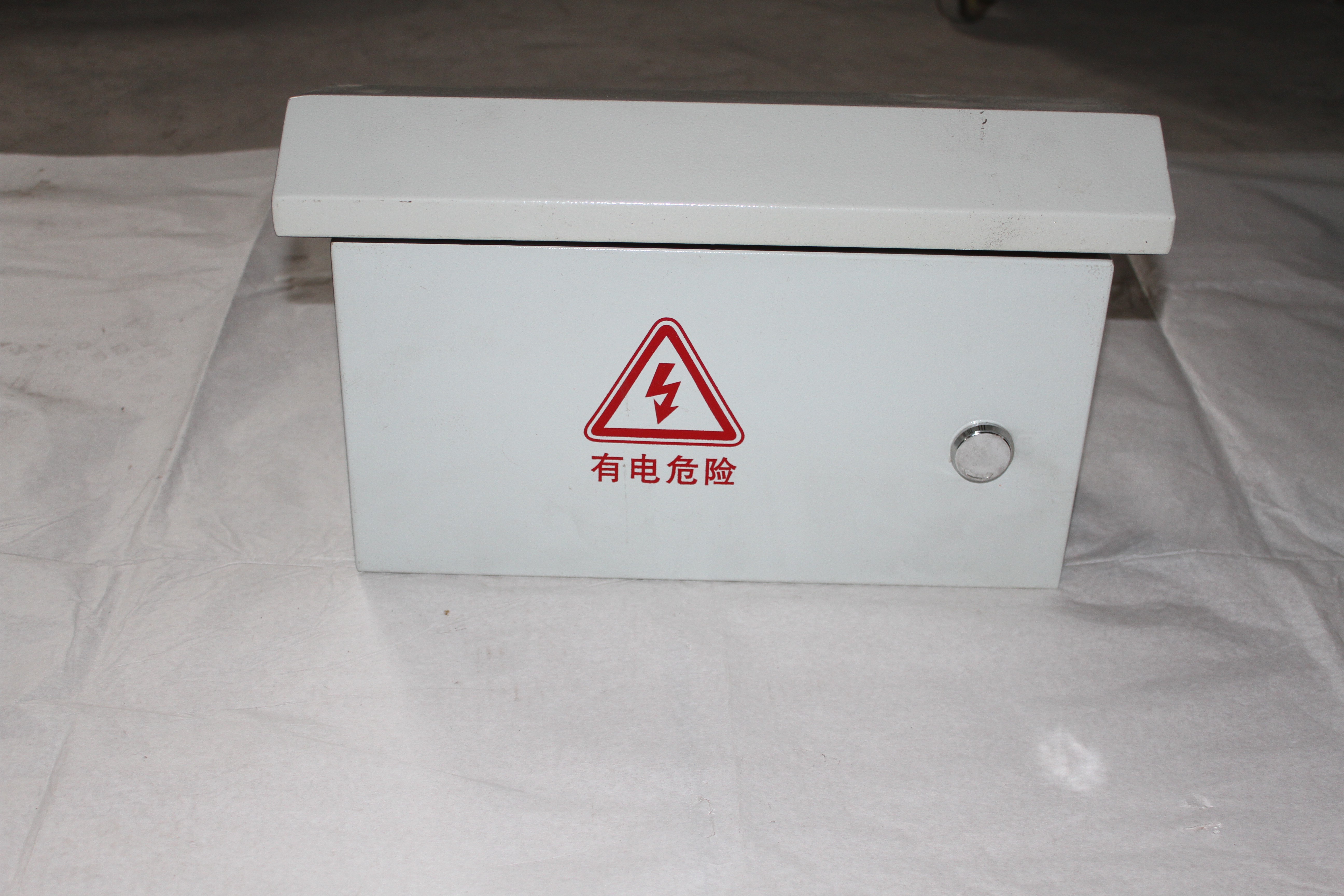 Cabinet waterproof box