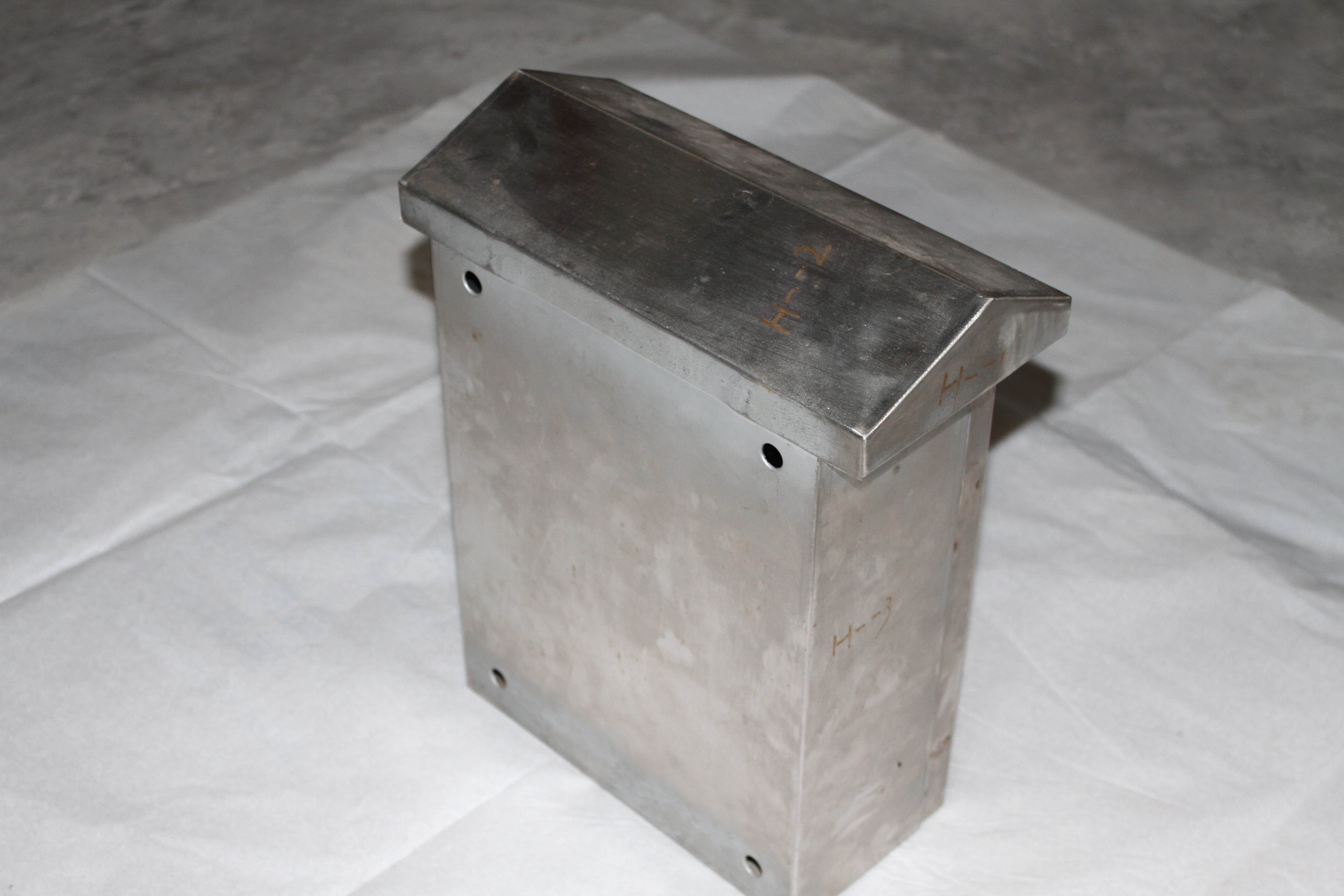 Cabinet waterproof box