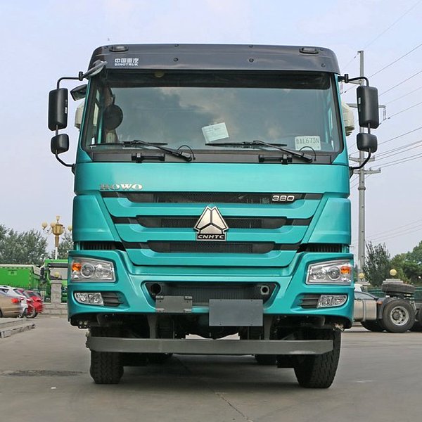 Тяжелый грузовой автомобиль Sinotruk HOWO 380 л.с., 6×4, 10-колесный тягач