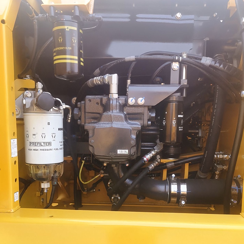 Excavatrice Komatsu PC200 d’occasion de 20 tonnes