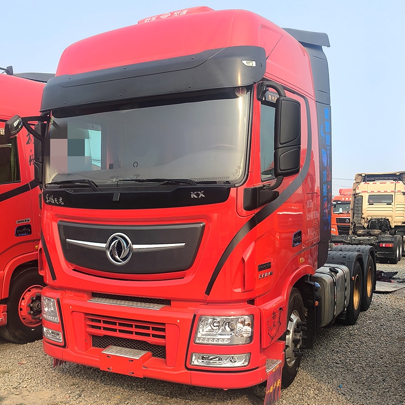 Седельный тягач Dongfeng KX 6x4 мощностью 560 л.с.